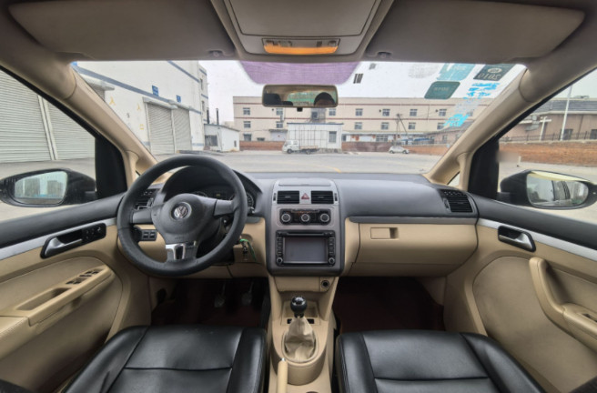 Volkswagen Touran 2011 1.4T Manuelle Smart Edition 5 places - voiture d'occasion